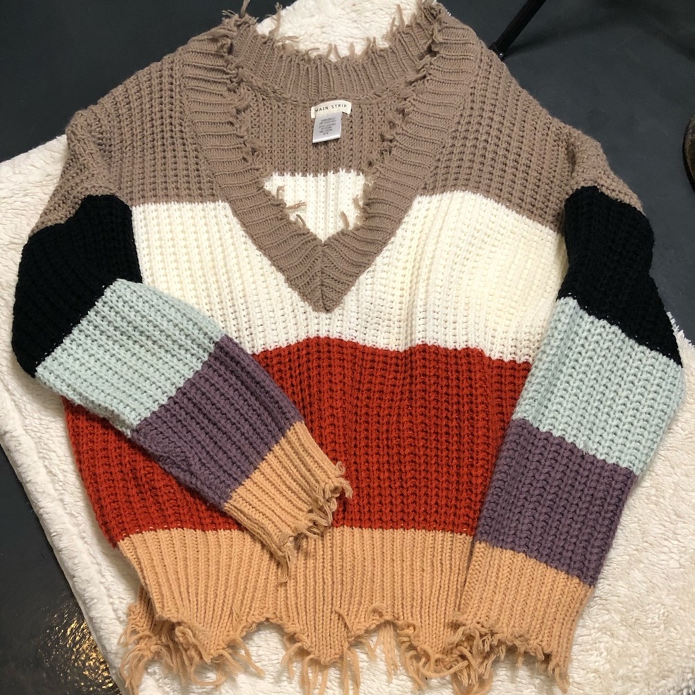 Oversized Frayd Distressed Sweater! Sz Medium!